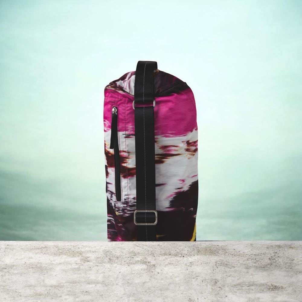Lululemon Drishti Yoga Tote
Pigment Wind Berry Rumble Multi